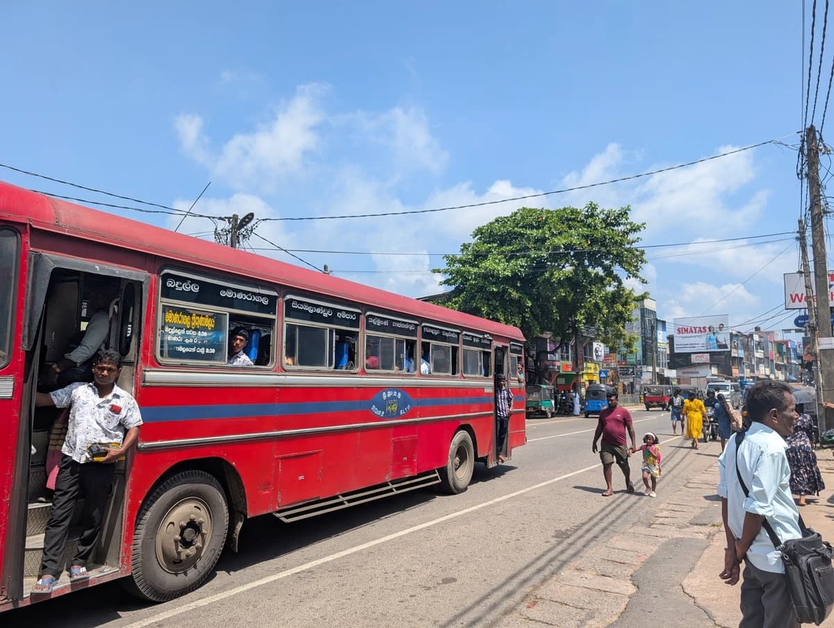 Červený autobus SLTB